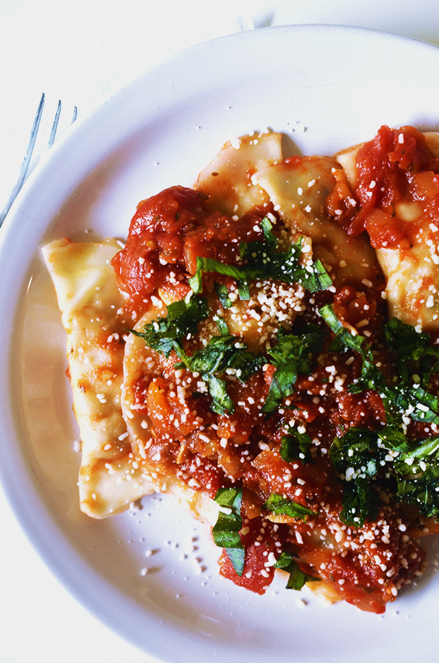 tempeh ravioli, tempeh pasta, tempeh filling, vegan ricotta, vegan ravioli, vegan italian, summer ravioli, summer vegan, vegan ravioli recipe, vegan pasta recipe, vegan pasta, homemade vegan pasta, homemade vegan ravioli, dairy free ravioli, easy vegan pasta, easy vegan ravioli, homemade dairy free ravioli